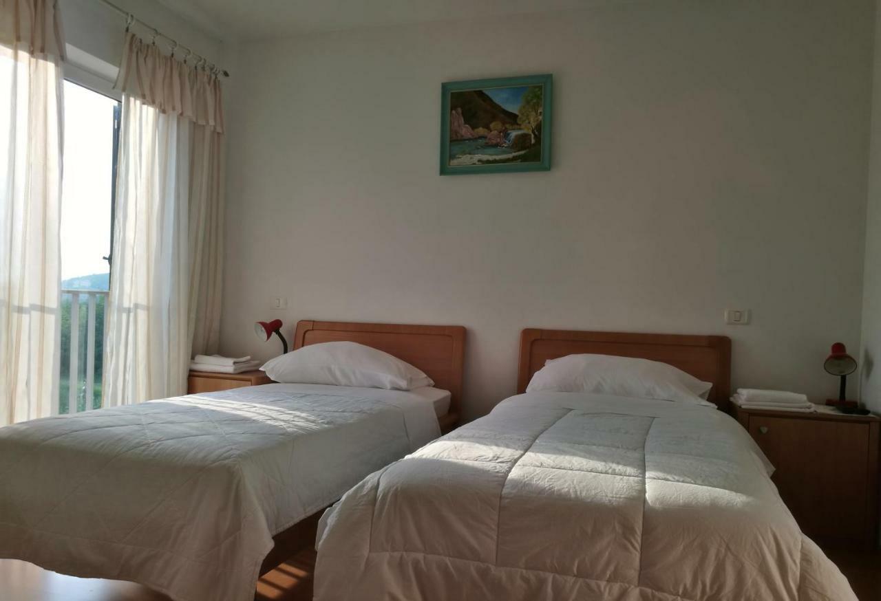 Turisticna Kmetija Mlin Hotel Capodistria Esterno foto